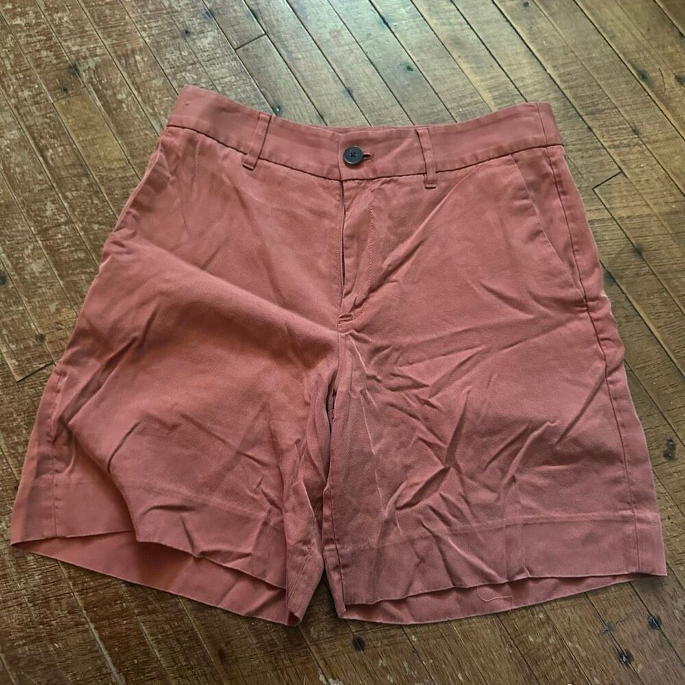 Banana Republic longer length flat front normcore size 8 shorts